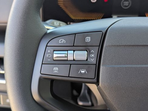 New 2025 Kia K4 LX image 24