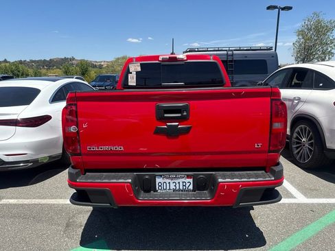 Used 2017 Chevrolet Colorado LT w/ LT Convenience Package RWD image 7