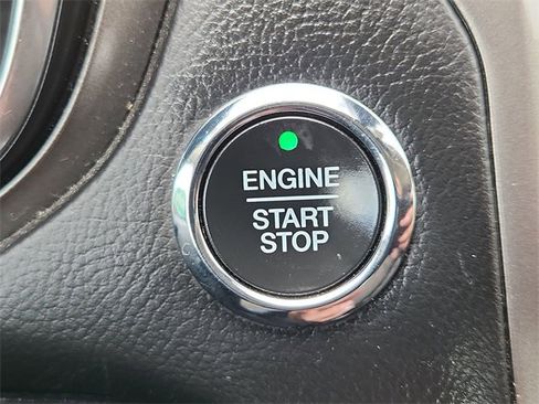 Used 2020 Ford Fusion SEL image 16