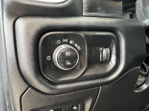 Used 2022 RAM 1500 Lone Star RWD image 12