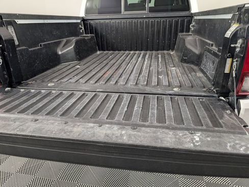 Used 2022 Toyota Tacoma SR AWD/4WD image 25