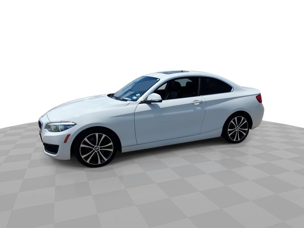 Used 2019 BMW 230i Coupe w/ Convenience Package RWD image 4