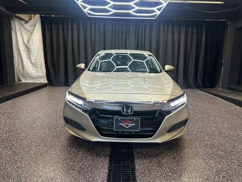 Used 2018 Honda Accord LX image 2