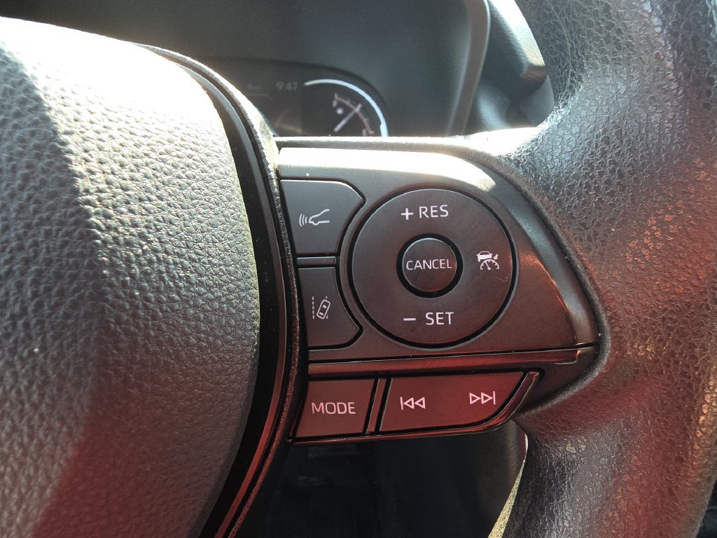 Used 2024 Toyota RAV4 XLE AWD/4WD image 19