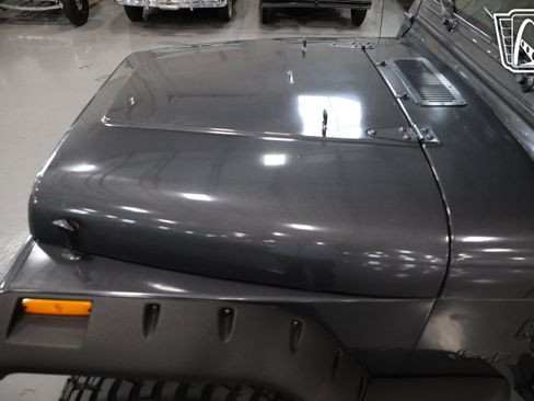 Used 1988 Jeep Wrangler 4WD image 26