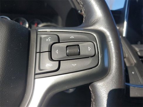 Used 2021 Chevrolet Suburban LT w/ Rear Media and Nav Package image 19