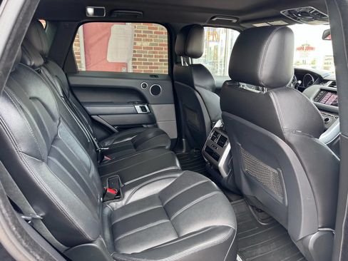 Used 2014 Land Rover Range Rover Sport SE AWD/4WD image 16