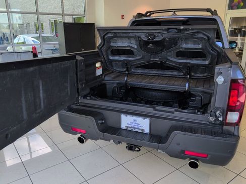 Used 2023 Honda Ridgeline RTL-E image 42