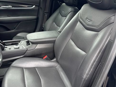 Used 2021 Cadillac XT5 Premium Luxury FWD image 10