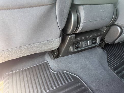Used 2019 Chevrolet Silverado 1500 LT w/ All-Star Edition AWD/4WD image 12