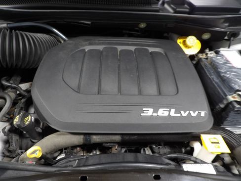 Used 2019 Dodge Grand Caravan SE w/ UConnect Hands-Free Group FWD image 20