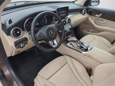 Used 2017 Mercedes-Benz GLC 300 image 8