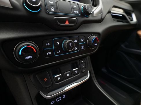 Used 2019 GMC Terrain SLT w/ Preferred Package AWD/4WD image 21