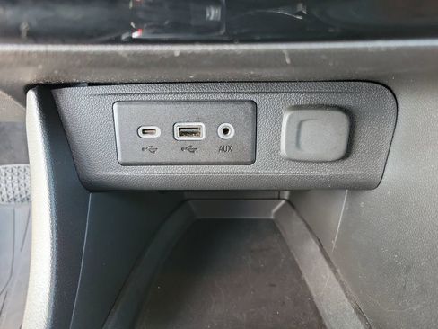 Certified 2022 Buick Encore GX Essence image 18