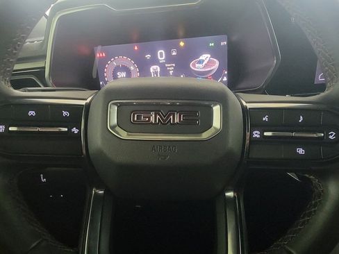 Used 2024 GMC Canyon AT4 w/ Technology Package image 19