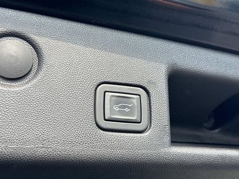 Used 2024 Chevrolet Equinox RS w/ LPO, Floor Liner Package image 23