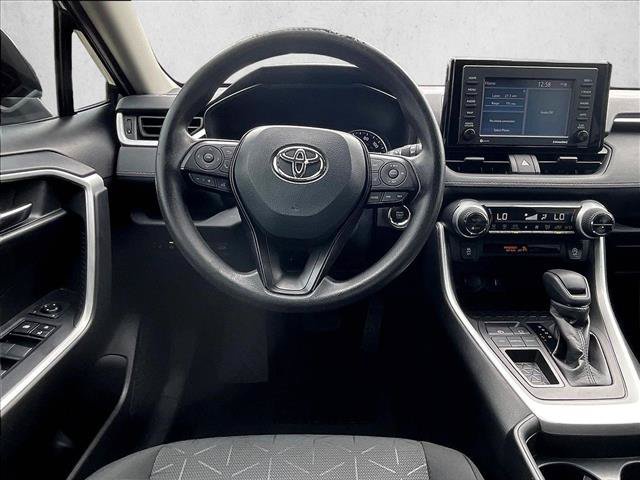 Used 2021 Toyota RAV4 XLE w/ Convenience Package FWD image 7