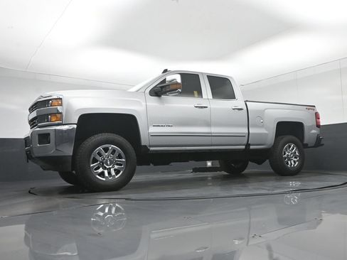 Used 2018 Chevrolet Silverado 2500 LTZ w/ LTZ Plus Package AWD/4WD image 54