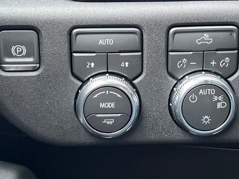 New 2026 GMC Sierra 1500 SLE w/ Preferred Package image 29