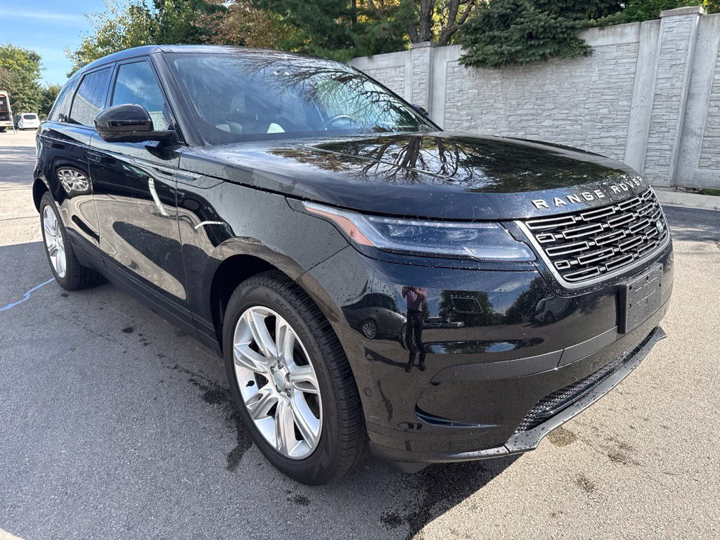 Used 2025 Land Rover Range Rover Velar S AWD/4WD image 7