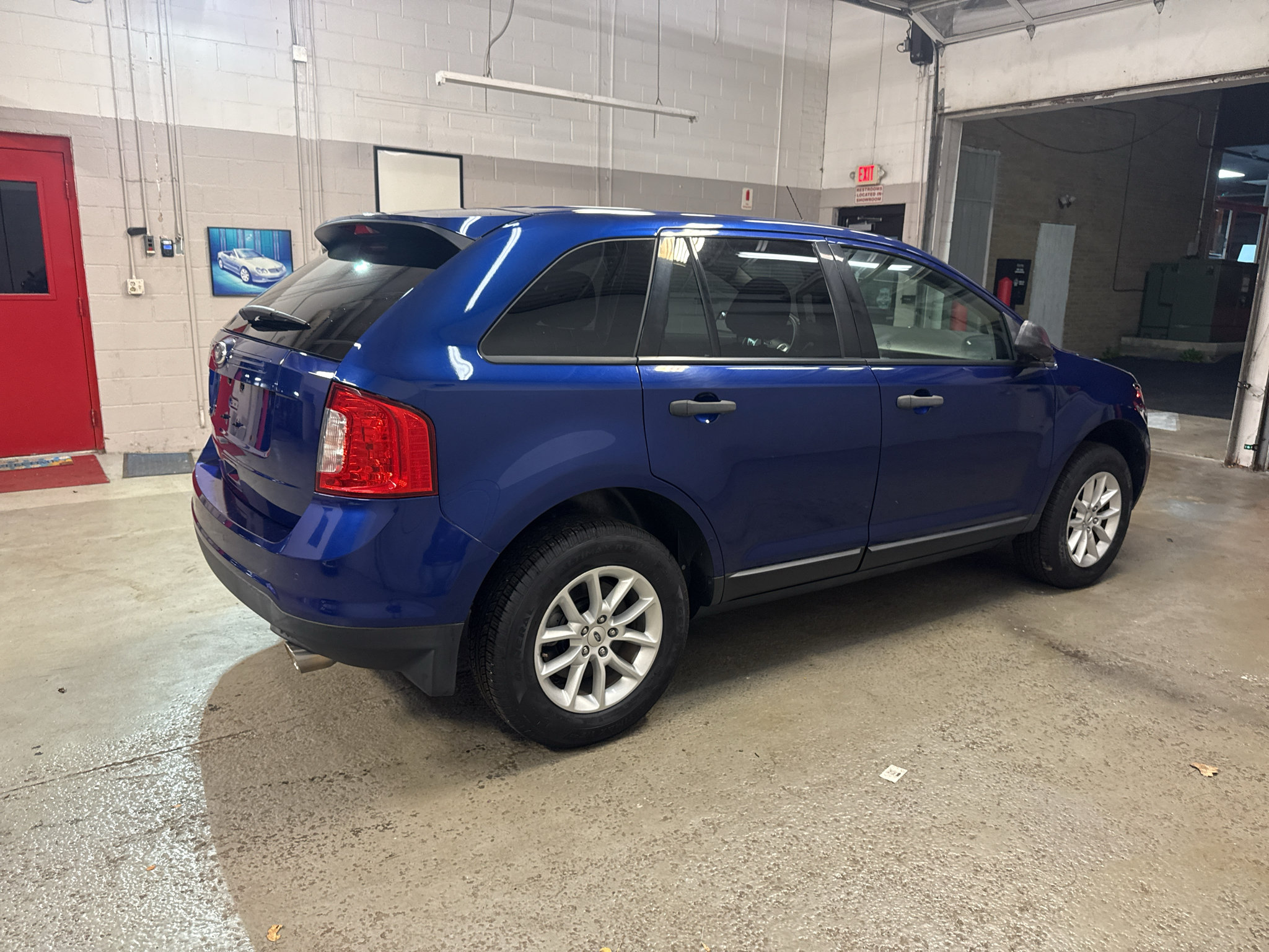 Used 2013 Ford Edge SE FWD image 8