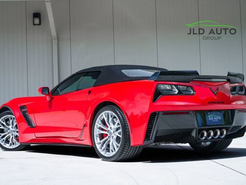 Used 2016 Chevrolet Corvette Z06 w/ 3LZ Preferred Equipment Group image 8