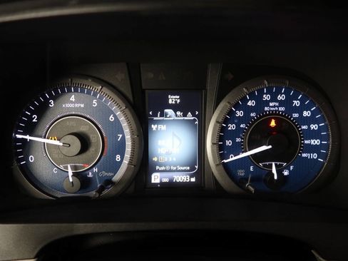 Used 2020 Toyota Sienna LE FWD image 23