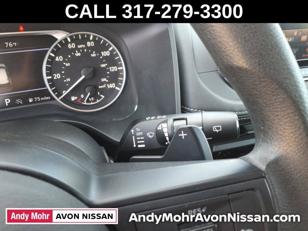 Used 2024 Nissan Rogue S AWD/4WD image 24