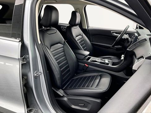 Used 2022 Ford Edge SEL w/ Convenience Package image 7