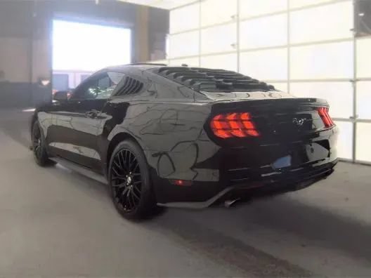 Used 2019 Ford Mustang Coupe RWD image 5