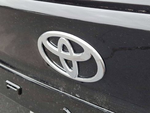 New 2026 Toyota Camry SE image 19