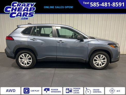 Used 2022 Toyota Corolla Cross L image 1