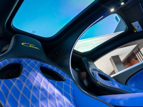 Used 2020 Bugatti Chiron image 46