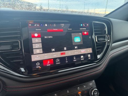 Used 2025 Dodge Durango R/T image 21