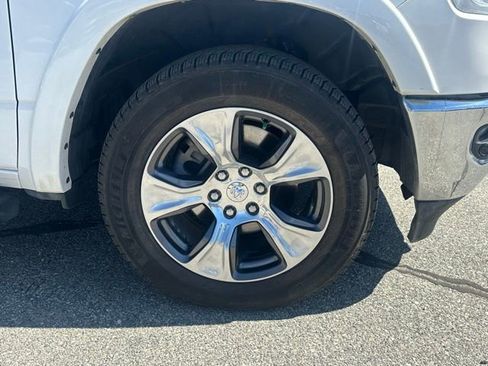 Used 2019 RAM 1500 Laramie AWD/4WD image 15