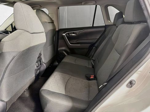 Used 2021 Toyota RAV4 XLE w/ Convenience Package AWD/4WD image 36