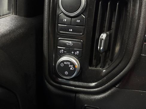 Used 2020 GMC Sierra 2500 Z31 4x4 Diesel Long Bed Touch w/ Gooseneck/5TH Wheel Package image 22