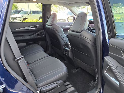 Used 2026 INFINITI QX60 Luxe w/ Cargo Package AWD/4WD image 18