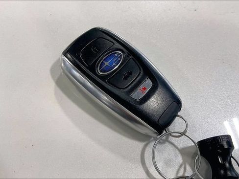 Used 2023 Subaru Outback Limited AWD/4WD image 11