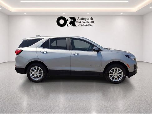 Used 2024 Chevrolet Equinox LT w/ LPO, Floor Liner Package AWD/4WD image 6