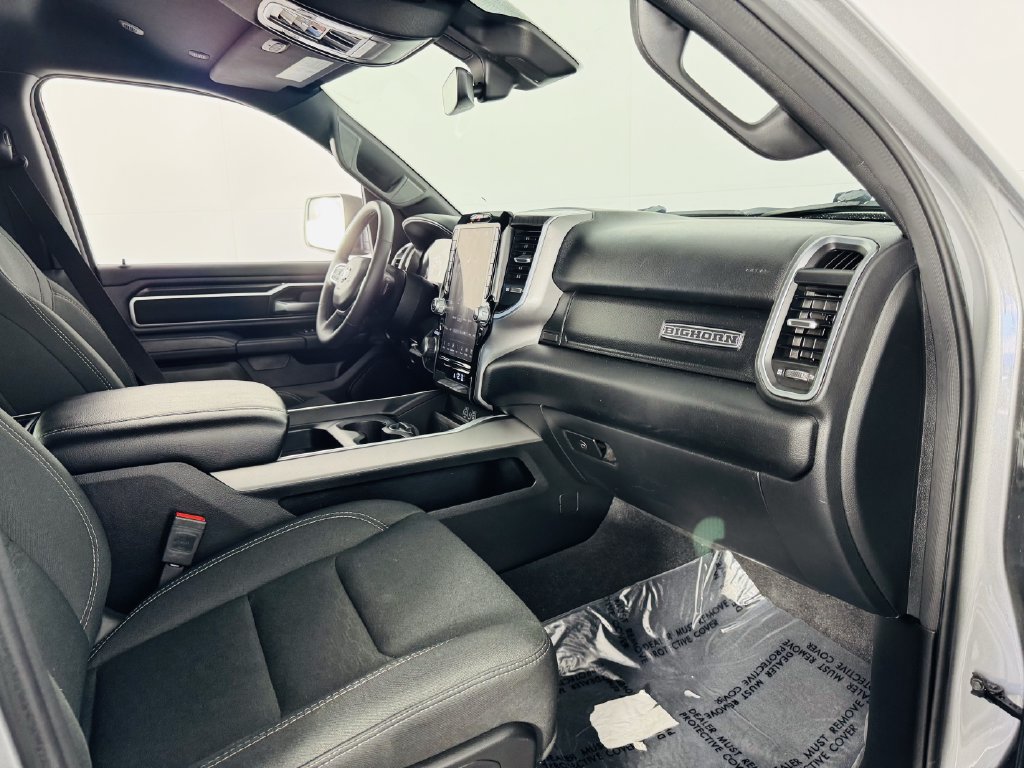 Used 2025 RAM 1500 Big Horn AWD/4WD image 32