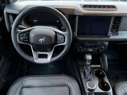 New 2025 Ford Bronco Badlands image 15