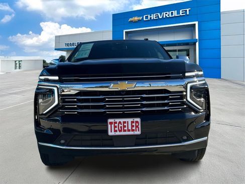 Used 2025 Chevrolet Tahoe Premier image 2