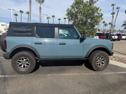 Used 2022 Ford Bronco Badlands AWD/4WD image 5