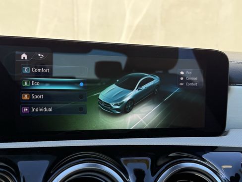 Used 2025 Mercedes-Benz CLA 250 250 image 11