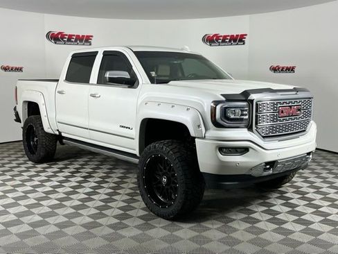 Used 2018 GMC Sierra 1500 Denali w/ Denali Ultimate Package image 2