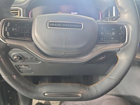 Used 2022 Jeep Grand Wagoneer Series III image 34