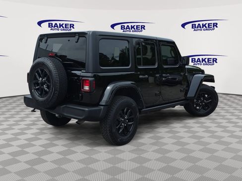 Used 2023 Jeep Wrangler Unlimited Sport AWD/4WD image 3
