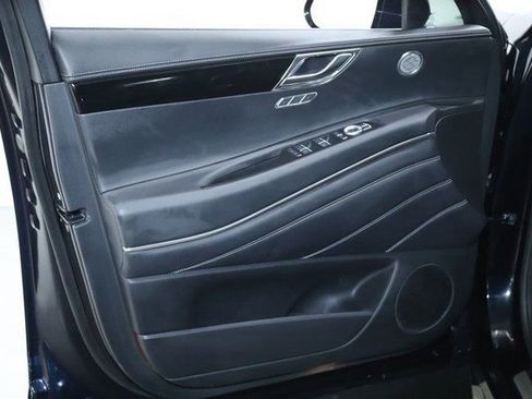 Used 2025 Genesis GV80 2.5T Standard image 15