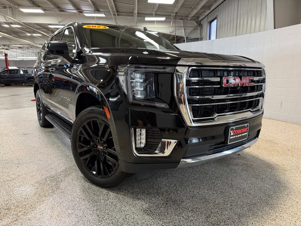 Used 2023 GMC Yukon SLT w/ SLT Premium Package AWD/4WD image 1